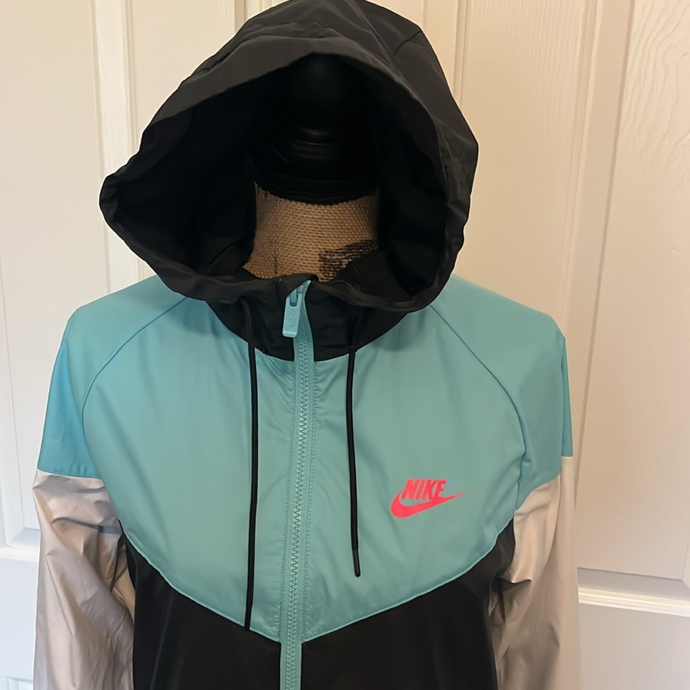 Nike windbreaker - Picture 2 of 8